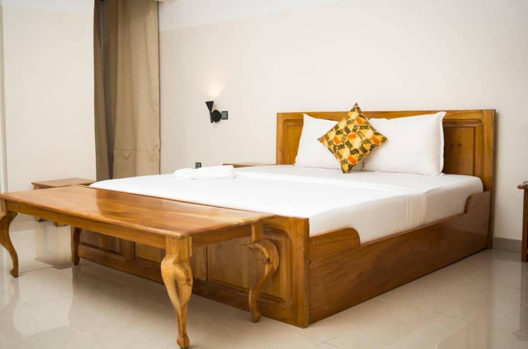 Elogia Hotel Lome Exterior photo